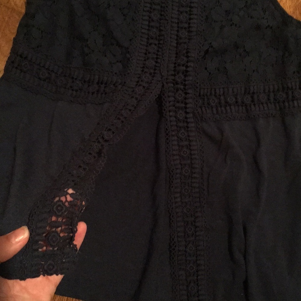 ❤️ Navy Open Back Tank Small - Picture 4 of 4